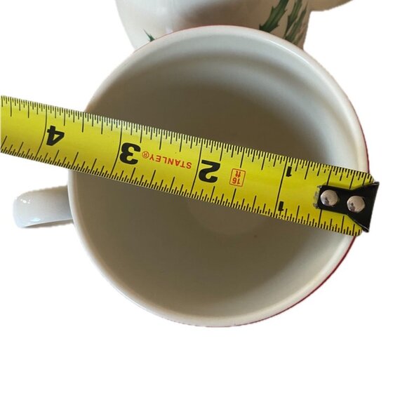 Christmas Holiday "Mr & Mrs" Coffee Mugs Lenox Holly Berries Microwave DW Safe - Picture 10 of 10